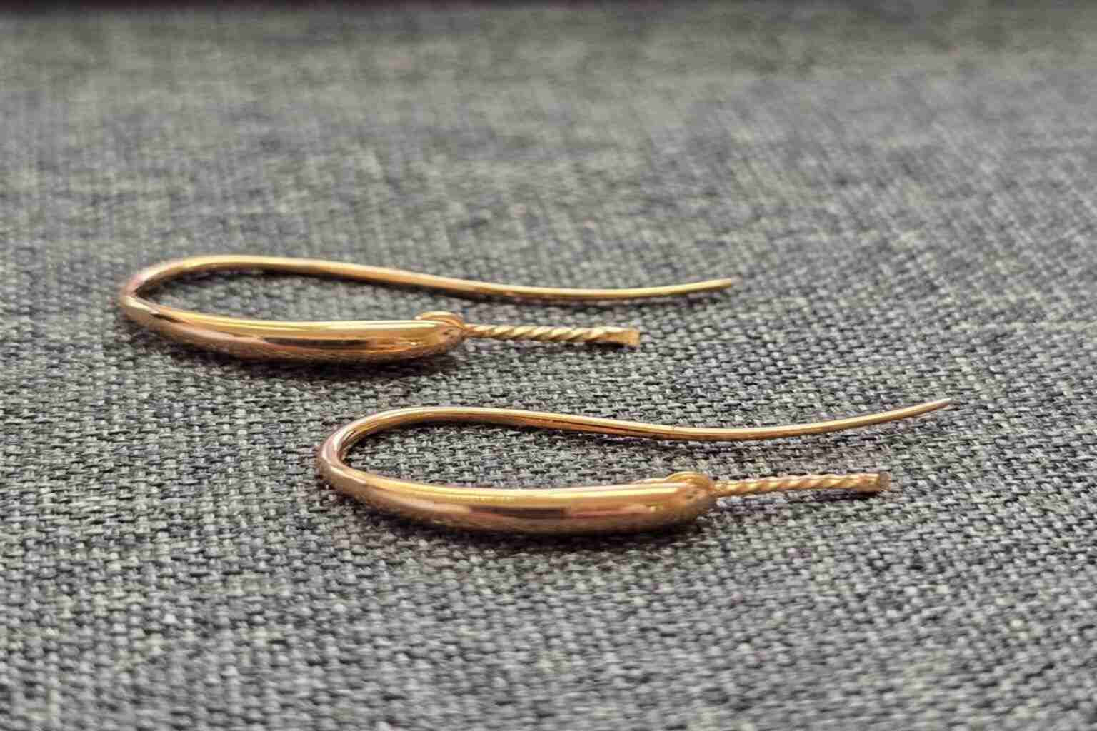 گوشواره قلاب دار
