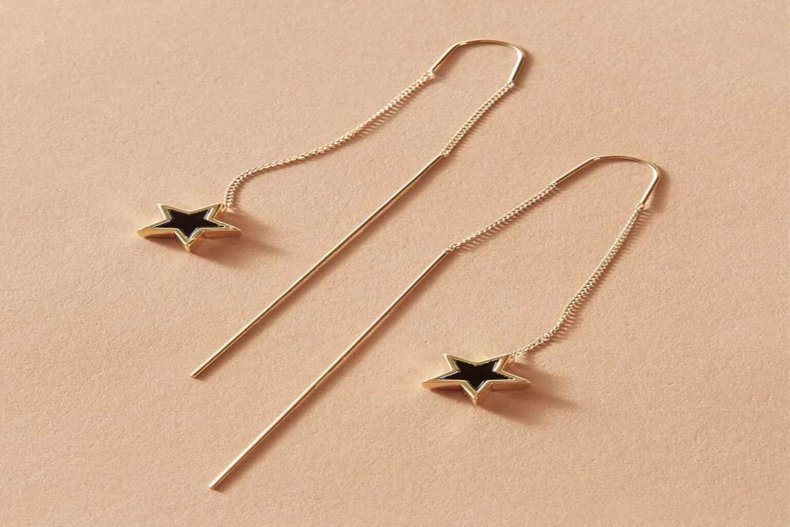 انواع گوشواره بخیه ای
