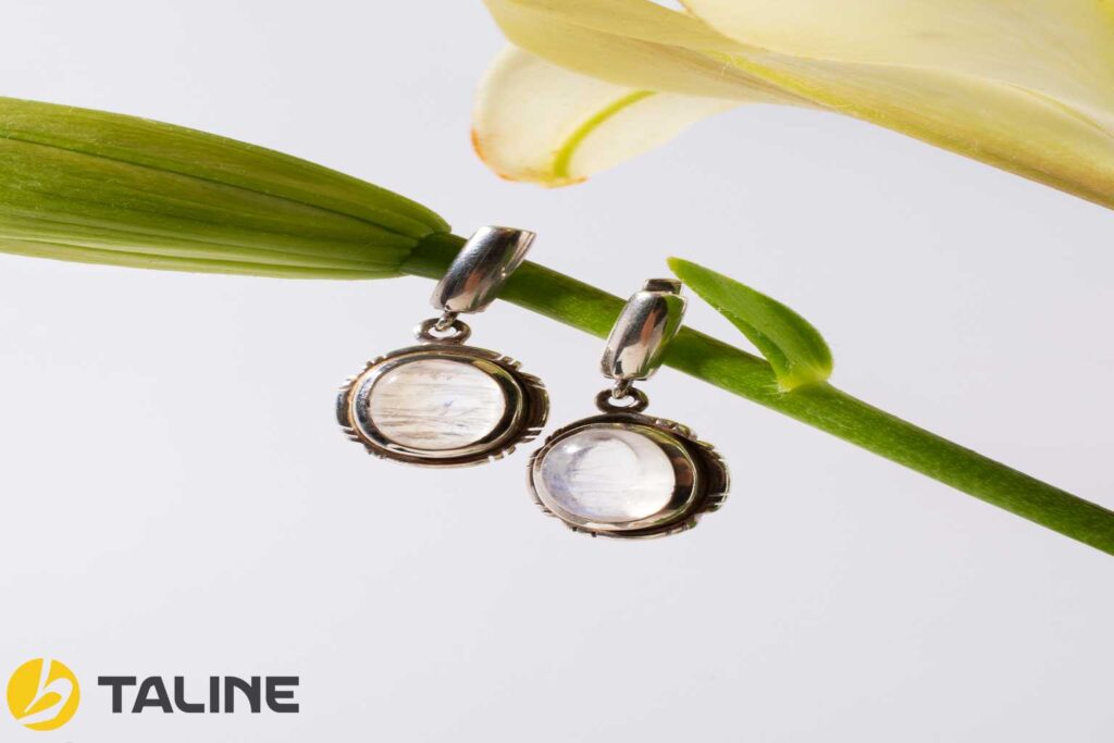 گوشواره حلقهای یا فانتزی