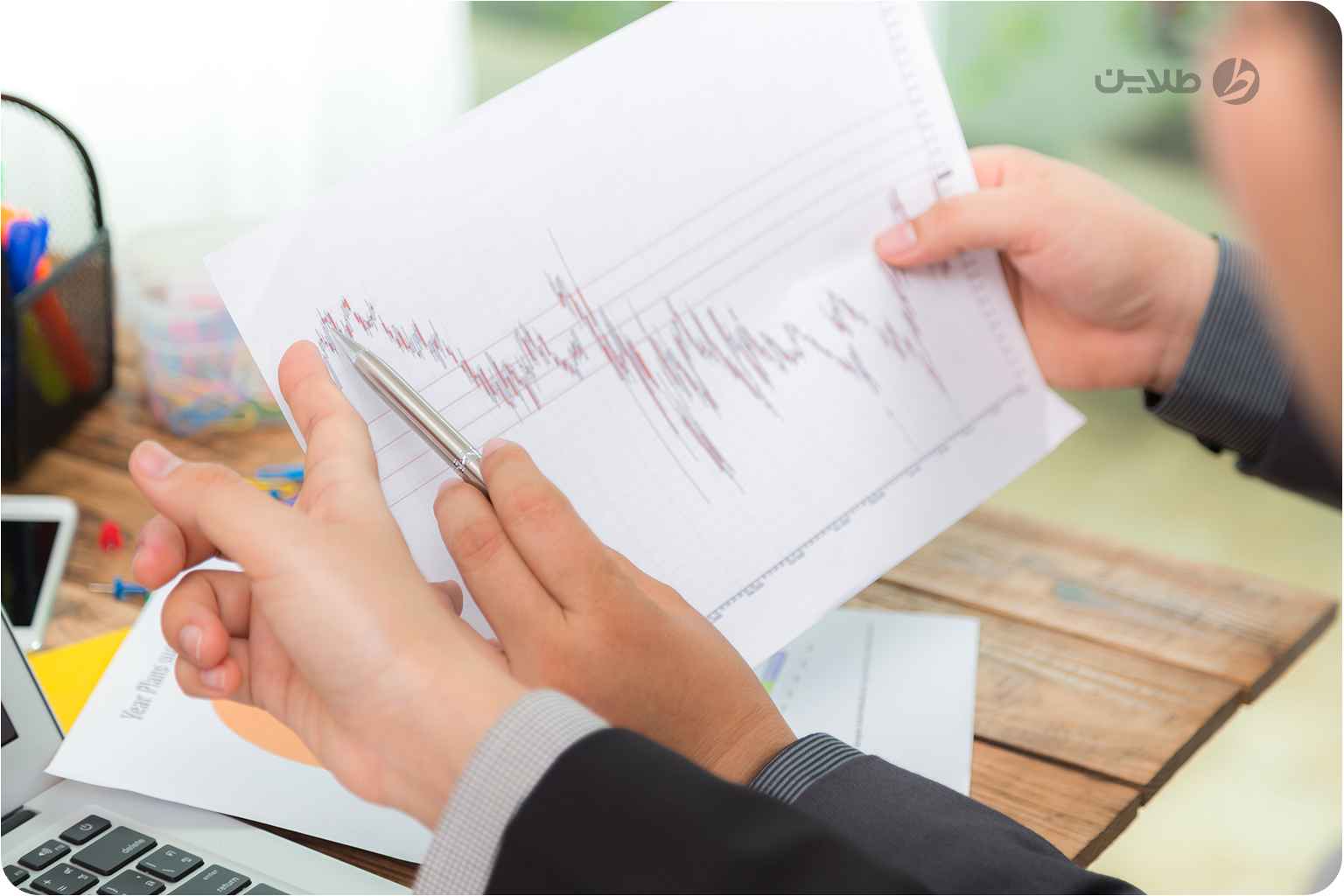 در نظر گرفتن رکود و تورم